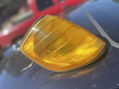 92-1994 Mercedes-Benz W140 S320 S420 S500 S600 500SEL 600SEL Turn SIGNAL LIGHT R - Image 1 of 4
