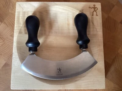 J.A. Henckels Int. Cuchillo para picar Mezzaluna de doble hoja con tabla de cortar Foto 1 de 4