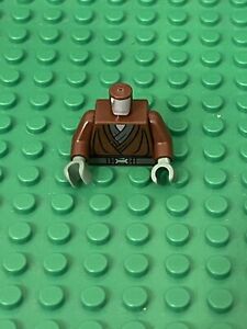 Lego Star Wars Jedi Robe Kit Fisto With Sand Green Hands (From Old 2007 Version)