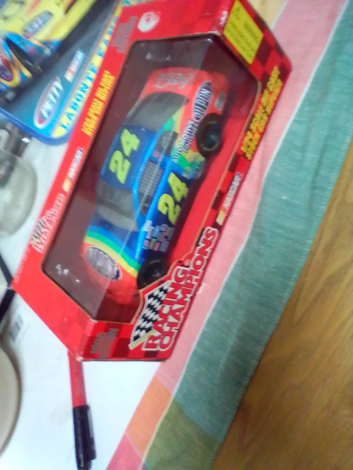 Racing Champions 1/24 Jeff Gordon NASCAR DuPont Coca Cola # 24 Monte Carlo - Imagem 1 de 1