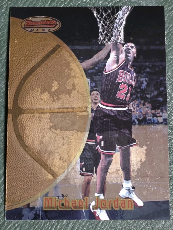 Карта Майкла Джордана TOPPS 90-е ВСТАВКА ЗОЛОТАЯ ГОЛОГРАФИЧЕСКАЯ ФОЛЬГА РЕДКАЯ 🔥 ФУТБОЛКА BULLS NO23 - Изображение 1 из 2