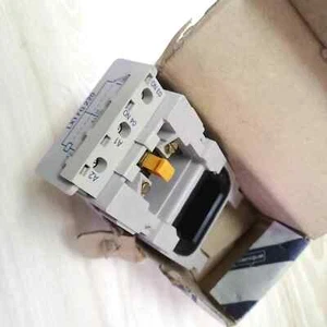 1 pieza Nueva LX1FG220 Schneider AC contactor bobina AC220V - Imagen 1 de 1