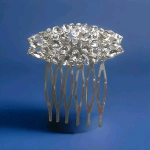 Wedding & Formal Occasion Hair Accessories: Crystal Hair Comb By: Jon Richard. - Picture 1 of 2