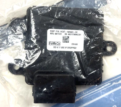 Genuine OEM Ford F-250 F-350 Super Duty Audio Visual Control Module HC3Z19H405M - Image 1 of 3