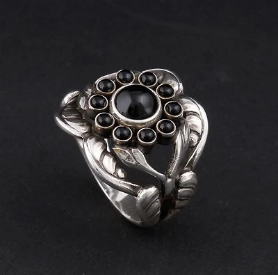Anel de prata esterlina Georg Jensen # 10 com ágata preta. Design: o próprio GJ. - Imagem 1 de 4