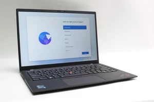 14" UHD+ Lenovo Thinkpad X1 Carbon Gen 9, i7-1185G7 3.00GHz, 16GB, 512GB SSD - Picture 1 of 16