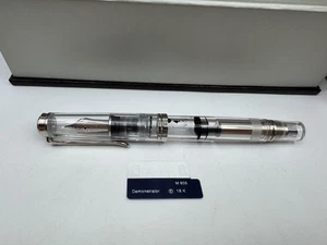 PELIKAN SOUVERAN M805 Demonstrator Fountain Pen 18K F Nib Resin - Picture 1 of 11