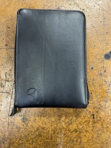 Mercedes E320 1998 camioneta manual del propietario W210 S210 juego de libros + estuche de cuero - Imagen 1 de 8