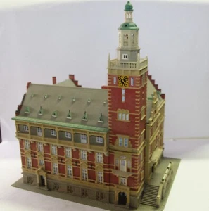 Kibri Rathaus/Stadthaus, H: 36cm, L: 30cm, B: 23cm, Spur H0 - Bild 1 von 5