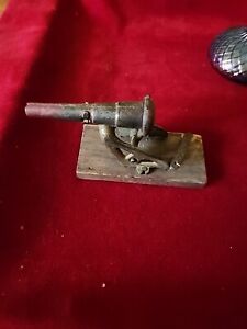Antique Cast Iron Cannon Miniature  Working Fire Cracker Civil War Ww2
