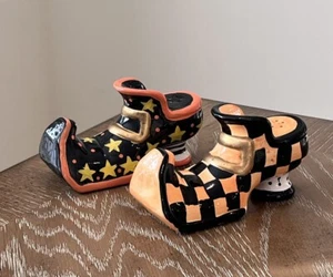 Salt & Pepper Shakers Halloween Witch Shoes Ceramic Set Hocus-Pocus Bewitched - Picture 1 of 15