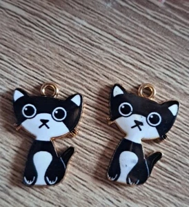 X2 Pendentifs / Breloques Chat 1.5 X 2.2 Cm, Neuf - Imagen 1 de 3