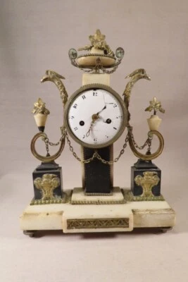 ANCIENNE PENDULE LOUIS XVI DIRECTOIRE EN BRONZE ET MARBRE TETES AIGLE FIN XVIII - Photo 1/2