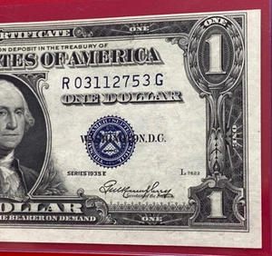 $1 1935E (R-G Block ) BLUE SEAL SILVER CERTIFICATE CU. - Picture 1 of 3