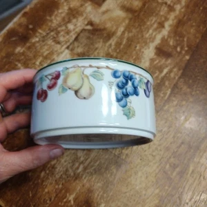 Vtg W.Germany Villeroy & Boch Melina Fruit Candy Dish Round Trinket Box 1748 - Picture 1 of 7