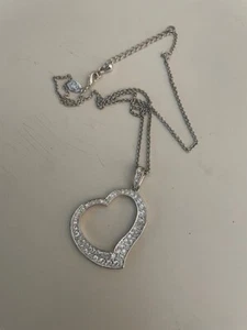 VINTAGE PREMIER DESIGNS PAVE RHINESTONE HEART PENDANT NECKLACE Silver Preowned - Picture 1 of 2