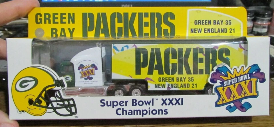 HO Matchbox Green Bay Packers 1997 Super Bowl XXXI Tractor/Trailer (RTR) - Image 1 of 4