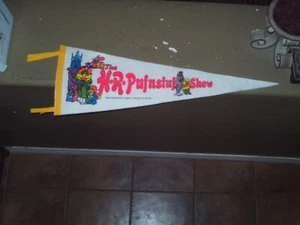 VINTAGE H.R. PUFNSTUF SHOW PENNANT HANNA BARBERA RARE OLD STORE STOCK NM/M 1972 - Picture 1 of 18