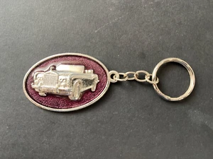 Vintage keychain key-ring old classic car cars classics all metal #Y15 - Picture 1 of 4