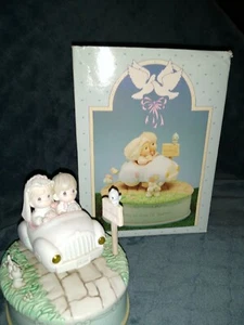 RARE! Precious Moments Wishing You Roads Of Happiness Music Box With Box - Picture 1 of 7