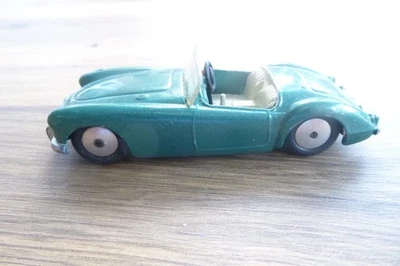 CORGI TOYS  MGA SPORTS CAR GREEN 1960S - Image 1 of 4