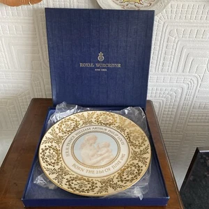 Boxed Birth of Prince William Royal Worcester Teller - limitierte Auflage - Bild 1 von 10