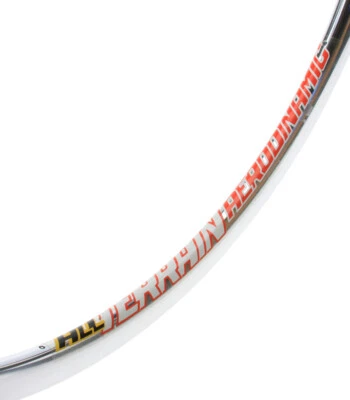 Пара аэродинамических ободов для вездеходов Saavedra 26 дюймов горный велосипед 28h диск полированное серебро НОВЫЕ - Изображение 1 из 4