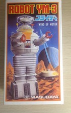 ROBOT YM-3 WITH WIND UP MOTOR / MASUDAYA / LOST IN SPACE