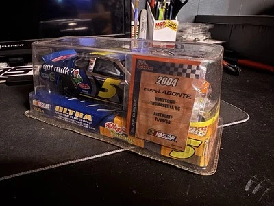 1/25 Nascar Terry Labonte #5 2004 Kelloggs Silver Chrome Sealed Diecast - Image 1 of 3