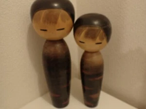 Vintage ca. 35 30 cm 1,3 0,9 kg Masao Watanabe Holz Sosaku Kokeshi Puppe x2 - Bild 1 von 24
