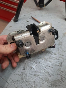 2004-2008 Chrysler Pacifica Tailgate Liftgate Hatch Trunk Lock Latch Actuator  - Imagen 1 de 2