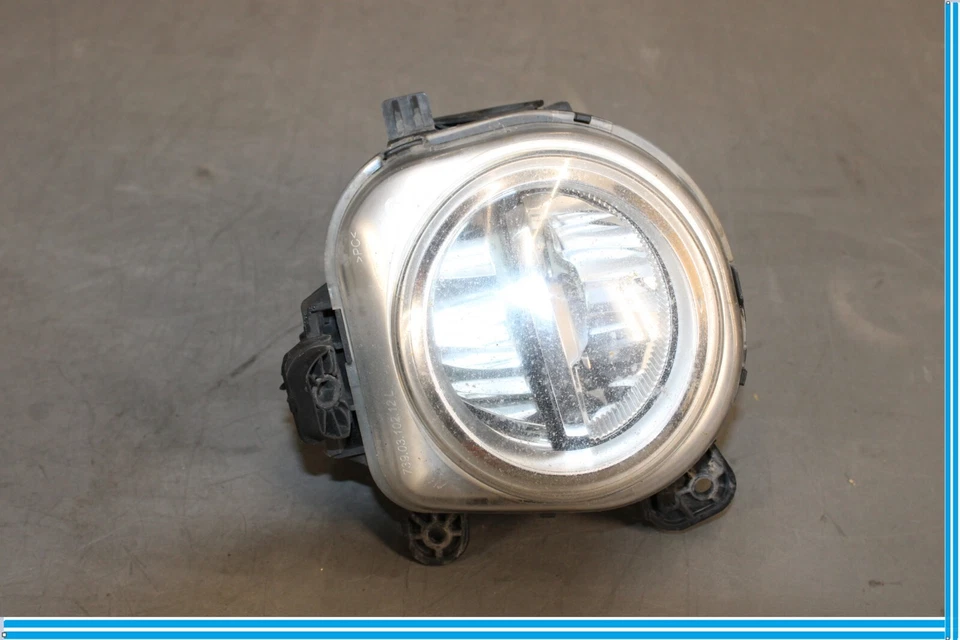 Luz antiniebla izquierda lado conductor BMW X5 X6 F15 14-18-LED OEM Foto 1 de 4