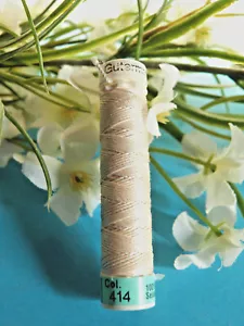 674B / Superb Coil Drawstring Silk Gutermann " Egg Shell " N° 414 - Picture 1 of 1