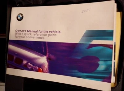 BMW 1998 Owners Manuals Sedan Touring 528i 540i & Leather Case Foto 1 de 4