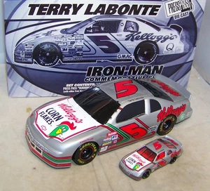 1:24 / 1:64 RACING CHAMPIONS PRESS PASS 1996 #5 KELLOGG'S IRON MAN TERRY LABONTE - Picture 1 of 11