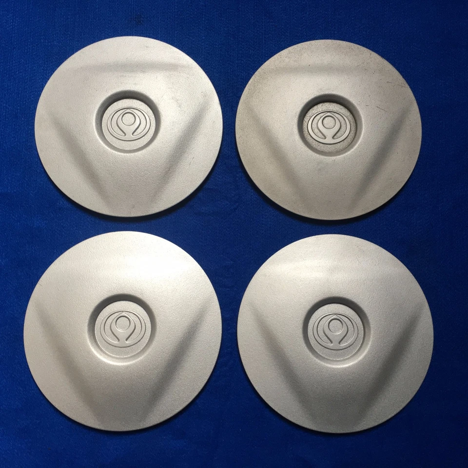 UN JUEGO de tapas centrales OEM 1995 Mazda Millenia 8613 #64767 Foto 1 de 4