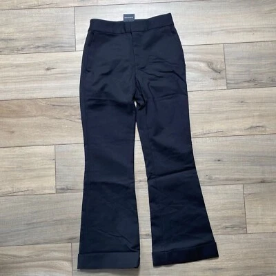 Pantalones cortos acampanados Club Monaco para mujer talla 00 negros Foto 1 de 4