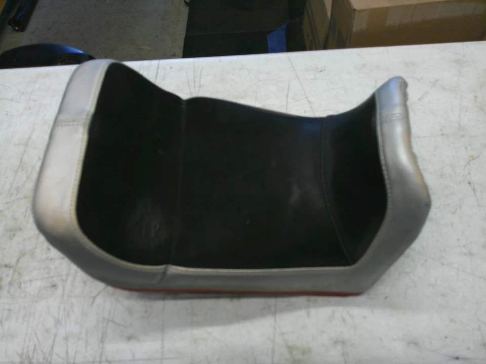 1985 - 1989 川崎忍者 600 ZX600A 前座座鞍 — 第 1/4 张图片