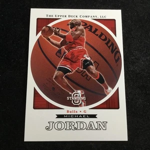 2003-04 Upper Deck Standing O #9 Michael Jordan Salón de la fama Chicago Bulls - Imagen 1 de 2