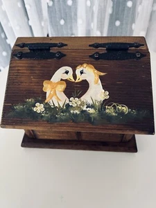 Vintage Wooden Bird Recipe Box With Hinges Large - Picture 1 of 10