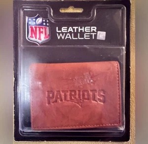 NFL PATRIOTS LEATHER WALLET - Picture 1 of 2