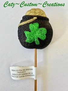 ST PATRICKS DAY GLITTER CAULDRON FLORAL PICK CRAFTS WREATH ARRANGEMENT SUPPLY - Picture 1 of 1