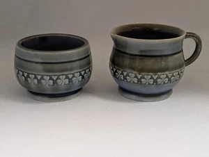 VINTAGE WADE  IRISH PORCELAIN CREAM AND SUGAR SET (S7) - Foto 1 di 14