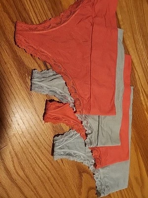 Tanga de compresión vintage multicolor de nailon Secret Treasures talla grande Foto 1 de 4