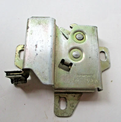 Cierre capó inferior delantero Porsche 914 (1970-1976) Bomoro 91451105210 Foto 1 de 4