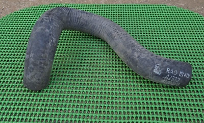 Dodge Omni Plymouth Horizon 1980 1,7 L nuevo en stock MoPar manguera superior del radiador Foto 1 de 3