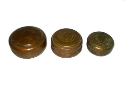 Set Of 3 Antique Beautiful Handcrafted Round Chapatti/Bread Box. G66-579 - Image 1 of 4