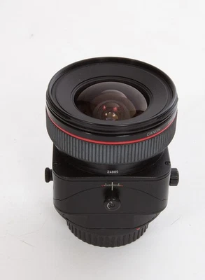 Lente de cambio de inclinación Canon TS-E 24 mm f3,5 L Foto 1 de 4