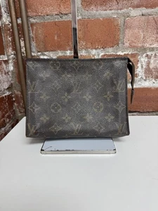 Louis Vuitton Clutch - Picture 1 of 7