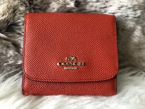 NWT Coach Crossgrain Scratch Resistant Leather Small Wallet In Orange - Picture 1 of 11
